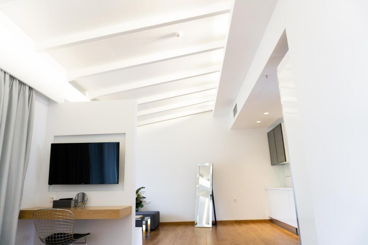 City Loft Hotel Patras Exterior photo